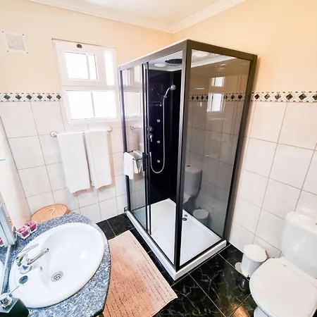 Dom wakacyjny Atlantico, Your Family&friends Retreat *